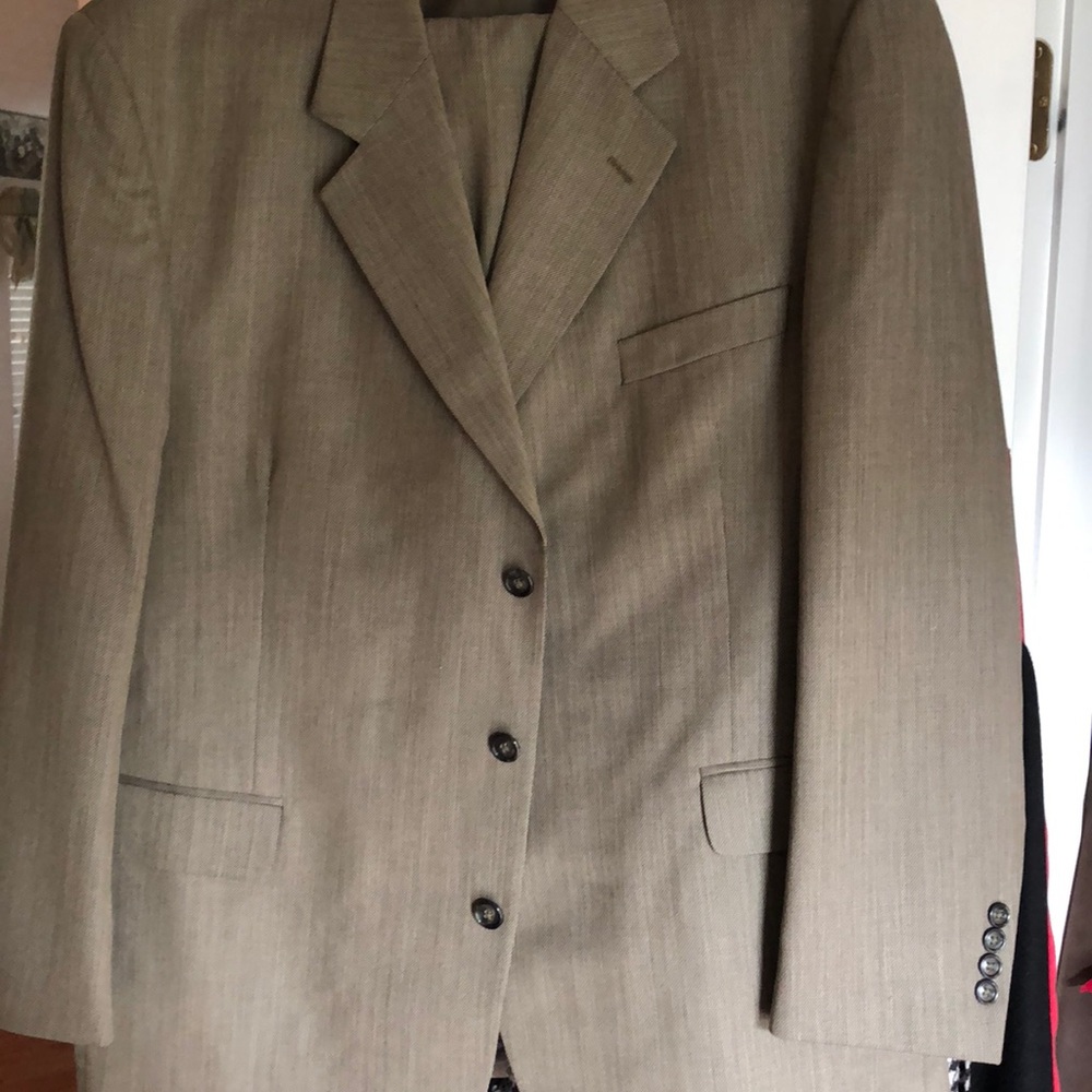 Men’s suit